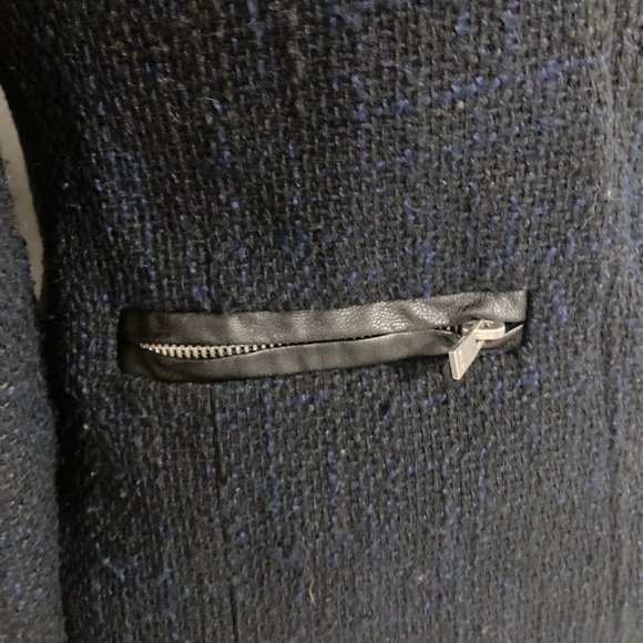 NYDJ - Black/Blue marled Biker-Style Jacket with Raw Hem - Size 6 - Picture 4 of 6